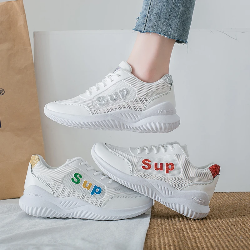 Белые модные кроссовки женская Вулканизированная обувь на платформе для папы
