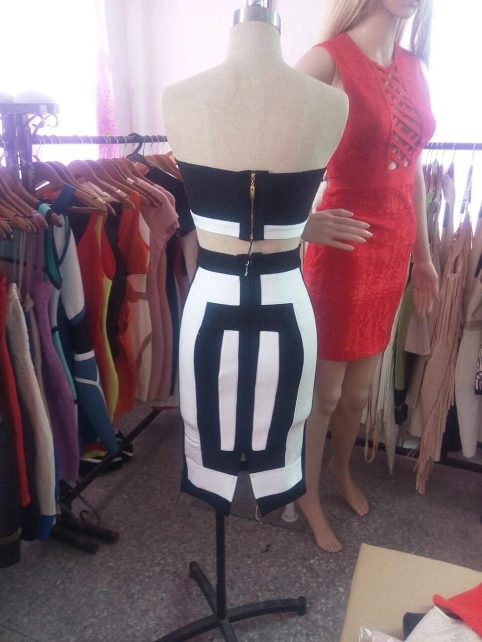 Женский комплект из двух предметов черно-белое короткое облегающее платье без