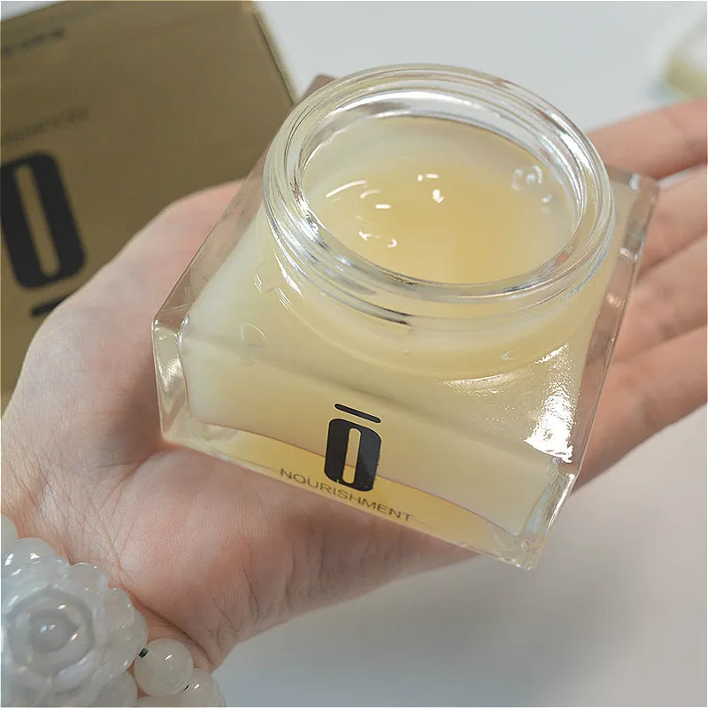 Восстанавливающий крем с коллагеном 50 г отбеливающий для лица увлажняющий