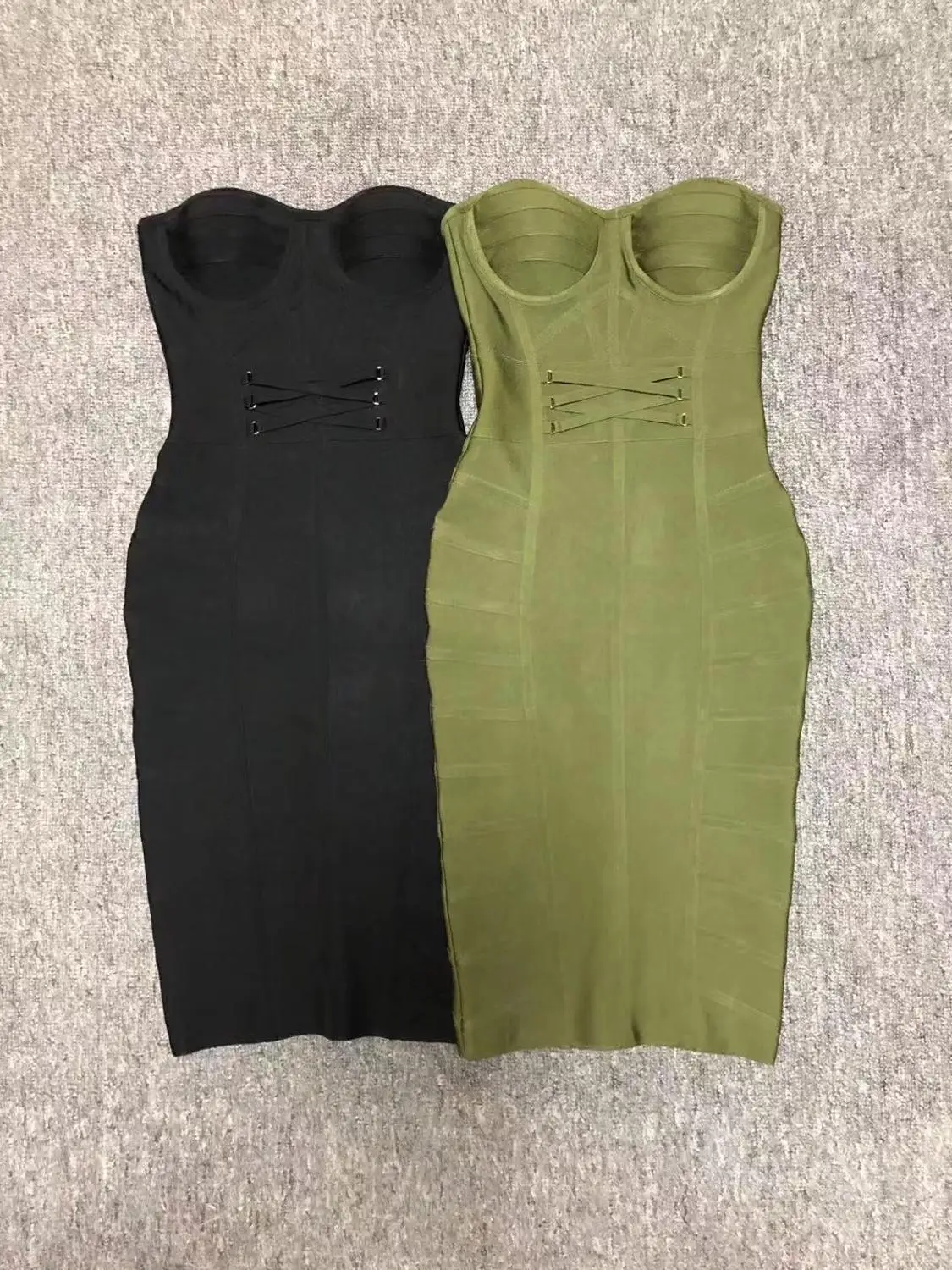 Женское Бандажное платье без рукавов облегающее вечернее миди в полоску