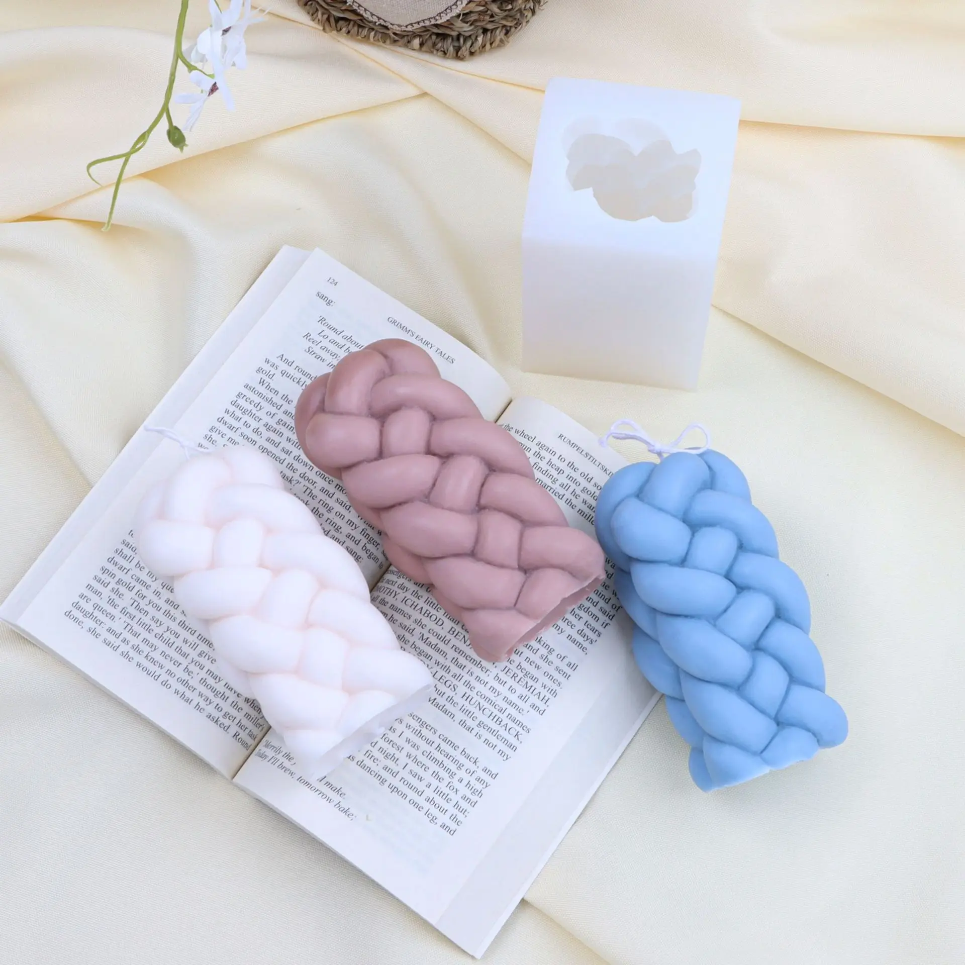 

Creative Weaving Twine Scented Candle Silicone Mold Diy Handmade Simple Style Home Decoration Candle Making Supplies Resin Molds