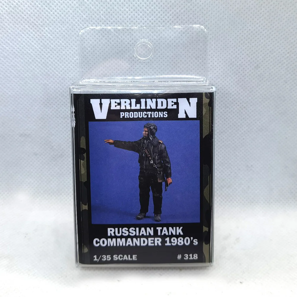 

1/35 Scale Resin Figure Russian Tank Commander 1980's VERLINDEN #318 Unassembled Uncolored Kits