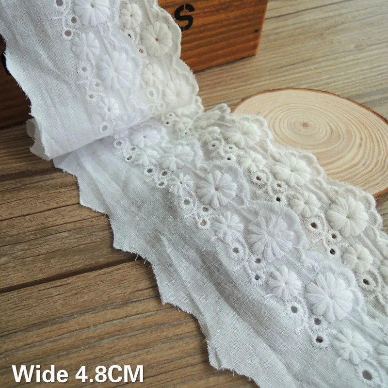 Хлопковое платье с вышитыми цветами и кружевной аппликацией длиной 4 8 см белого