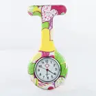 Женские часы для медсестры с арабскими цифрами и круглым циферблатом, силиконовая брошь для медсестер, карманные часы на цепочке 12 цветов