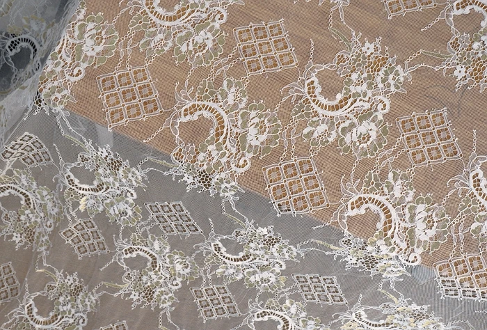 

3M/Lot Wide1.5M eyelash lace fabric with gold line for DIY dress sewing clothing fabric wedding dress accessories