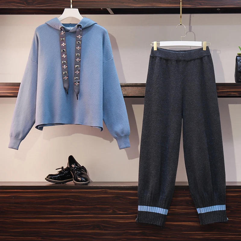 Женский вязаный свитер с капюшоном и широкие брюки высокой талией| |