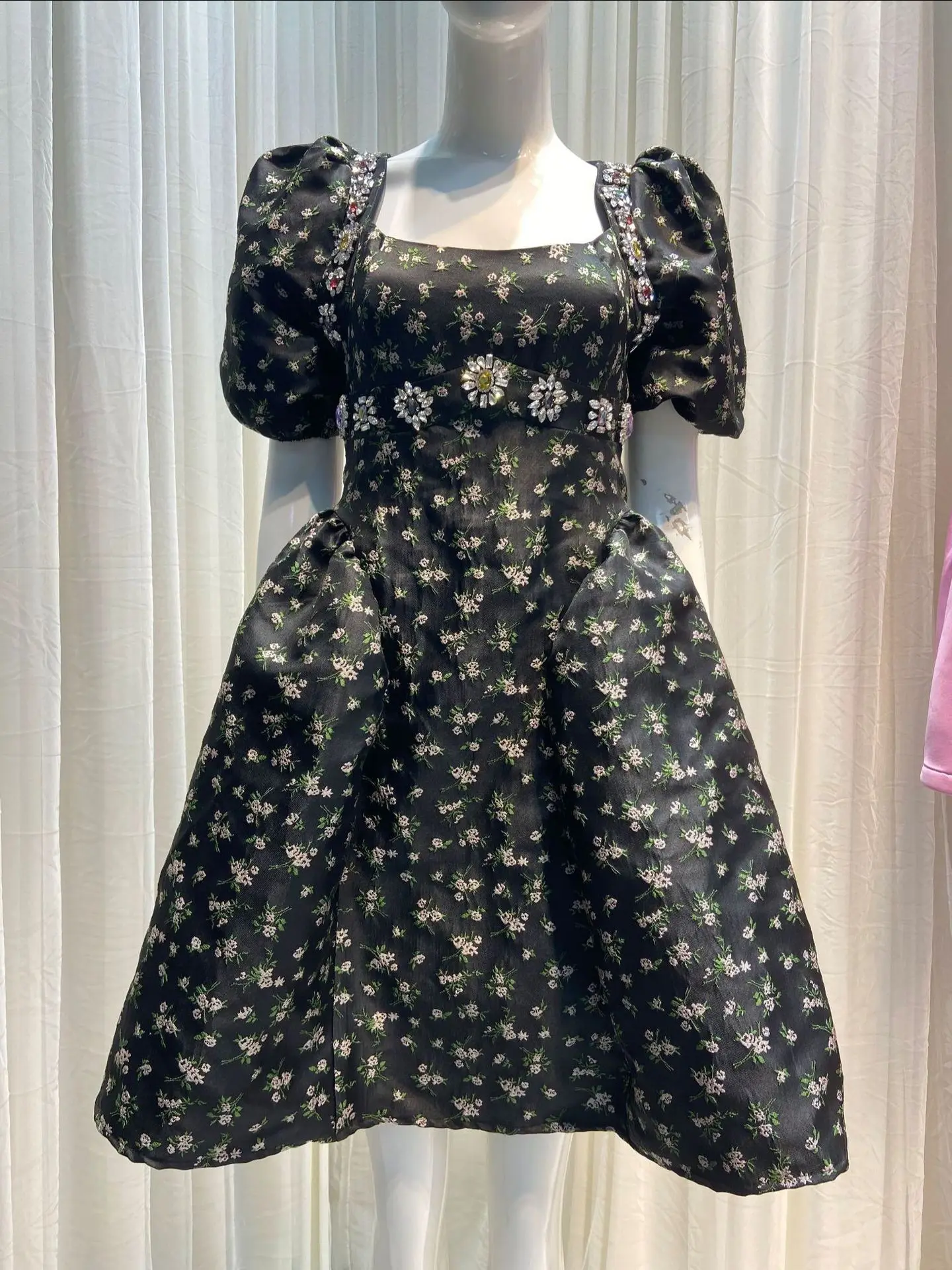 

Vintage Ball Gown Mini Dresses Women Square Collar Dress Floral Print Diamonds Beading Sexy Back Hole Fashion Robes Vestidos ins