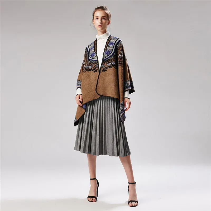 Легко подходящие длинные женские кейпы с этническими геометрическими фигурами