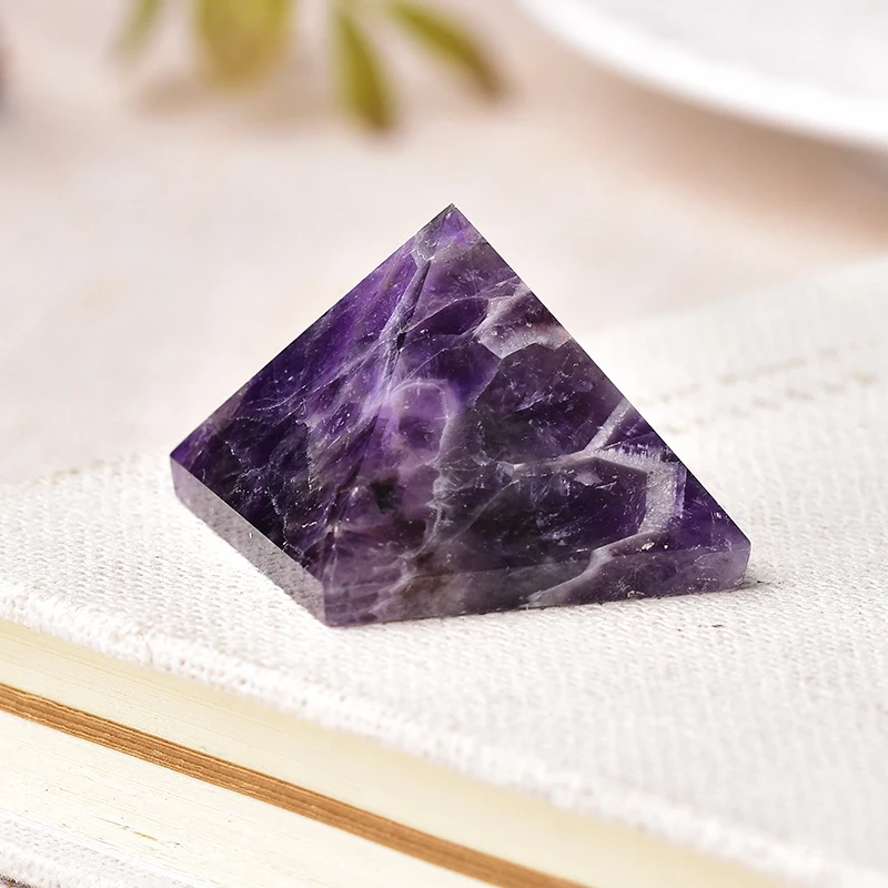 

Natural Fluorite Crystal Pyramid Quartz Healing Stone Chakra Reiki Crystal Tiger Eye Point Home Decor Crafts Of Gem Stone 1PC