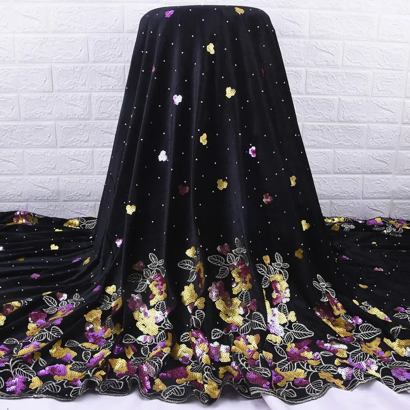 

Zhenguiru High Quality Velvet Fabric Sequined African Lace Fabric Embroideried Nigerian Fabric For Women Wedding And Party A2084