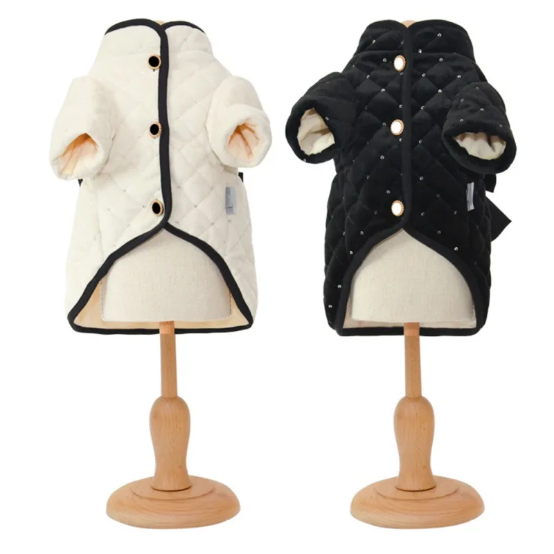 Элегантная куртка с подкладкой для собаки большим черным бантом теплое