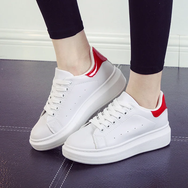 Женские повседневные кроссовки белые модные дышащие из искусственной кожи на