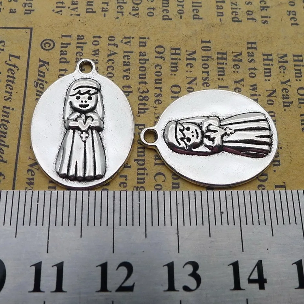 

100pcs Girl Pattern Charms 18mm x 24mm DIY Jewelry Making Pendant antique silver color