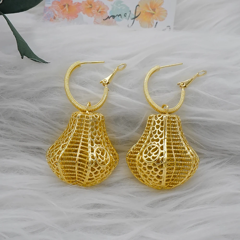

Серьги женские медные, эффектные, 2021