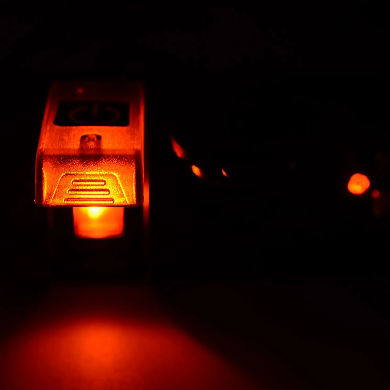 Автомобильное зарядное устройство 12 в 16 А двойной USB сплиттер адаптер трехбитный