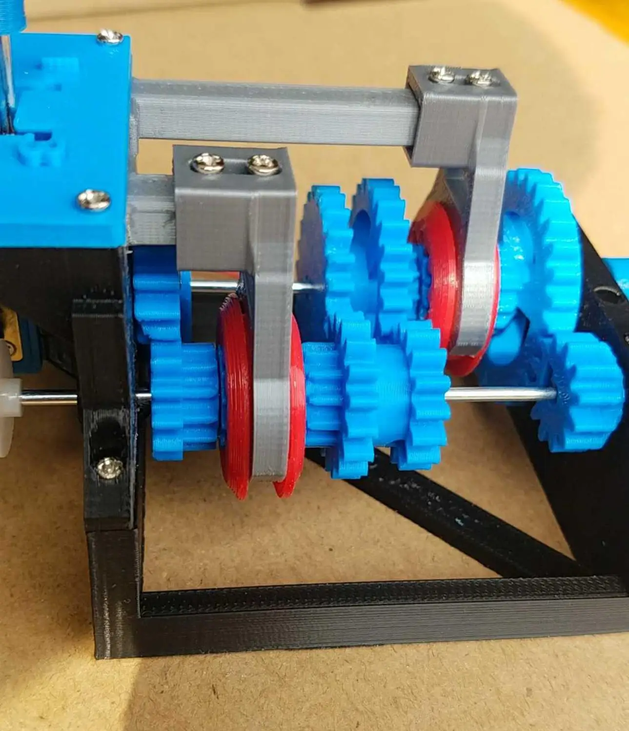 Простой имитационная модель 3 в 1 из Трансмиссия четыре скорость передачи физика