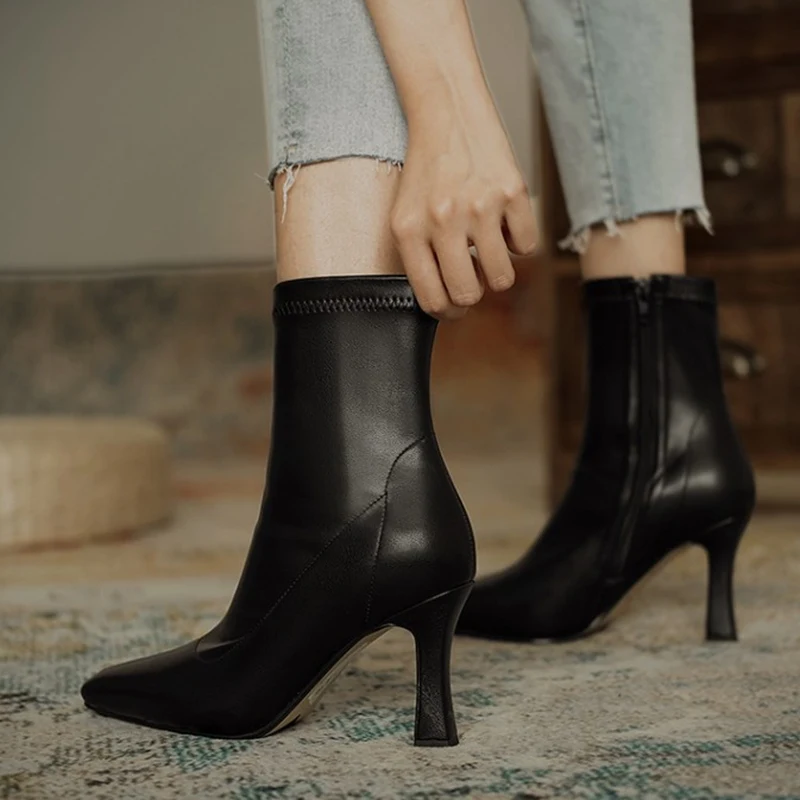 

Tuyoki Women Leather Ankle Boots Fashion Thick High Heel Winter Shoes Women Warm Short Boot Office Lady Footwear Size 34-39