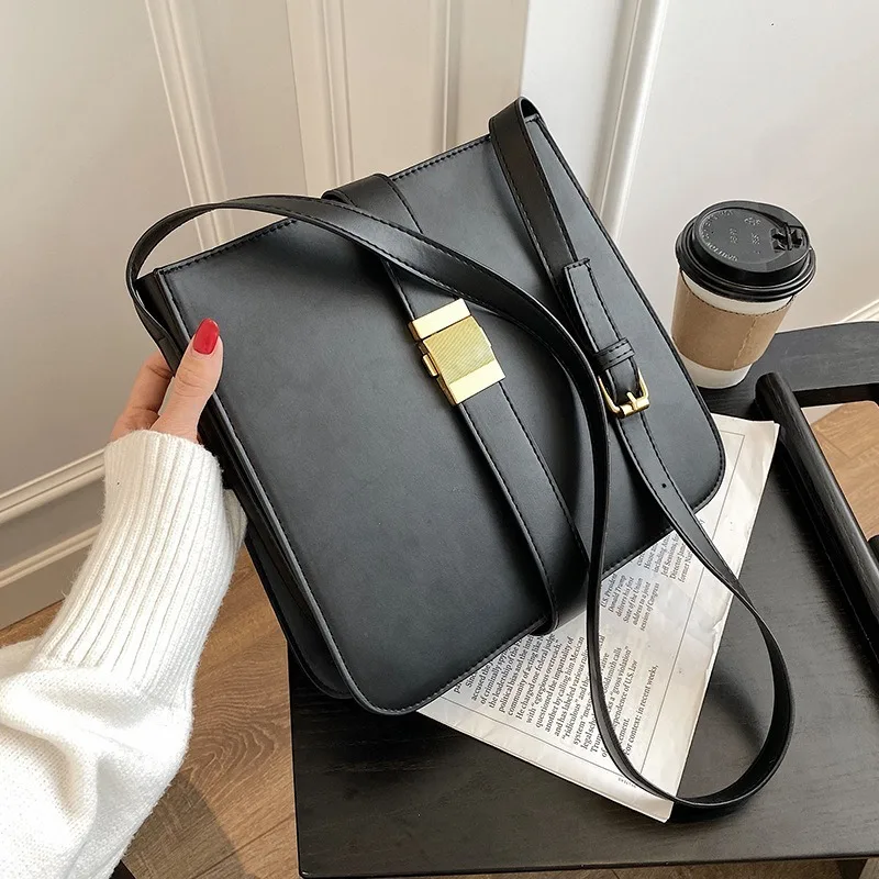 

2021 new trendy fashion messenger bag ladies one shoulder small square bag autumn and winter texture small bag PU female bag
