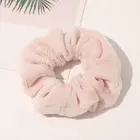 Резинка для волос Женская осенне-зимняя, розовая, из искусственного кроличьего меха