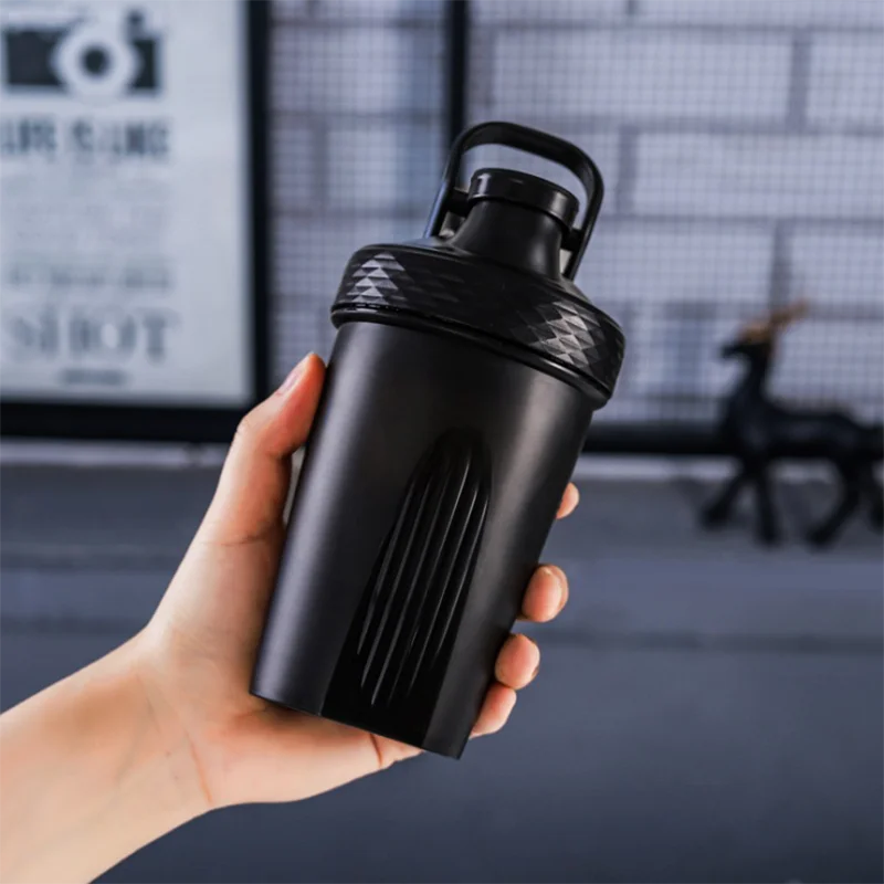 

400ml Protable Shaker Bottle Whey Protein Powder Mixing Bottle Sports Nutrition Protein Shaker Fitness Water Bottle BPA Free