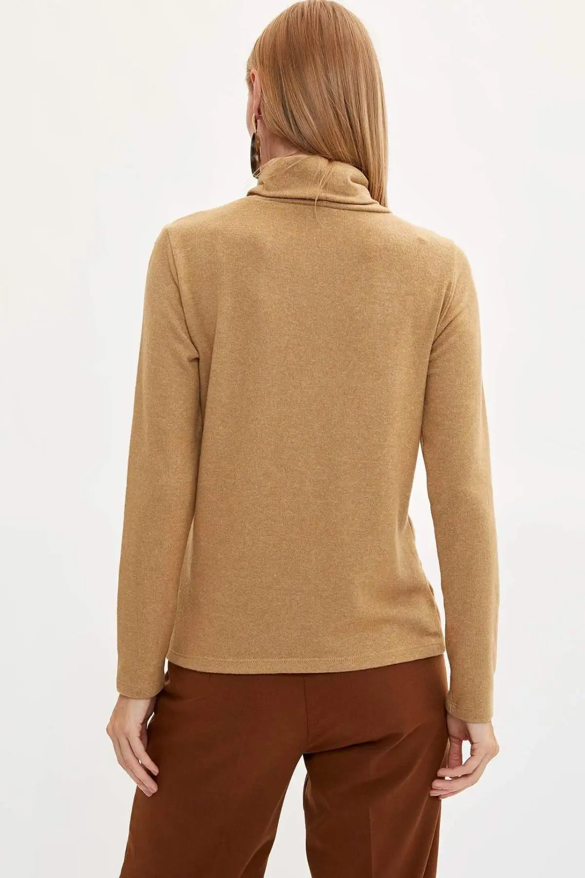 DeFacto Осенняя женская обувь футболки стандартного кроя с длинным рукавом Футболка