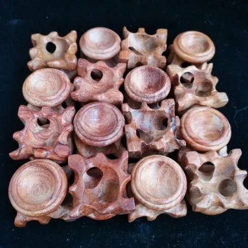 

10pcs 30mm random red and raw wood ball base base crystal fixed bracket