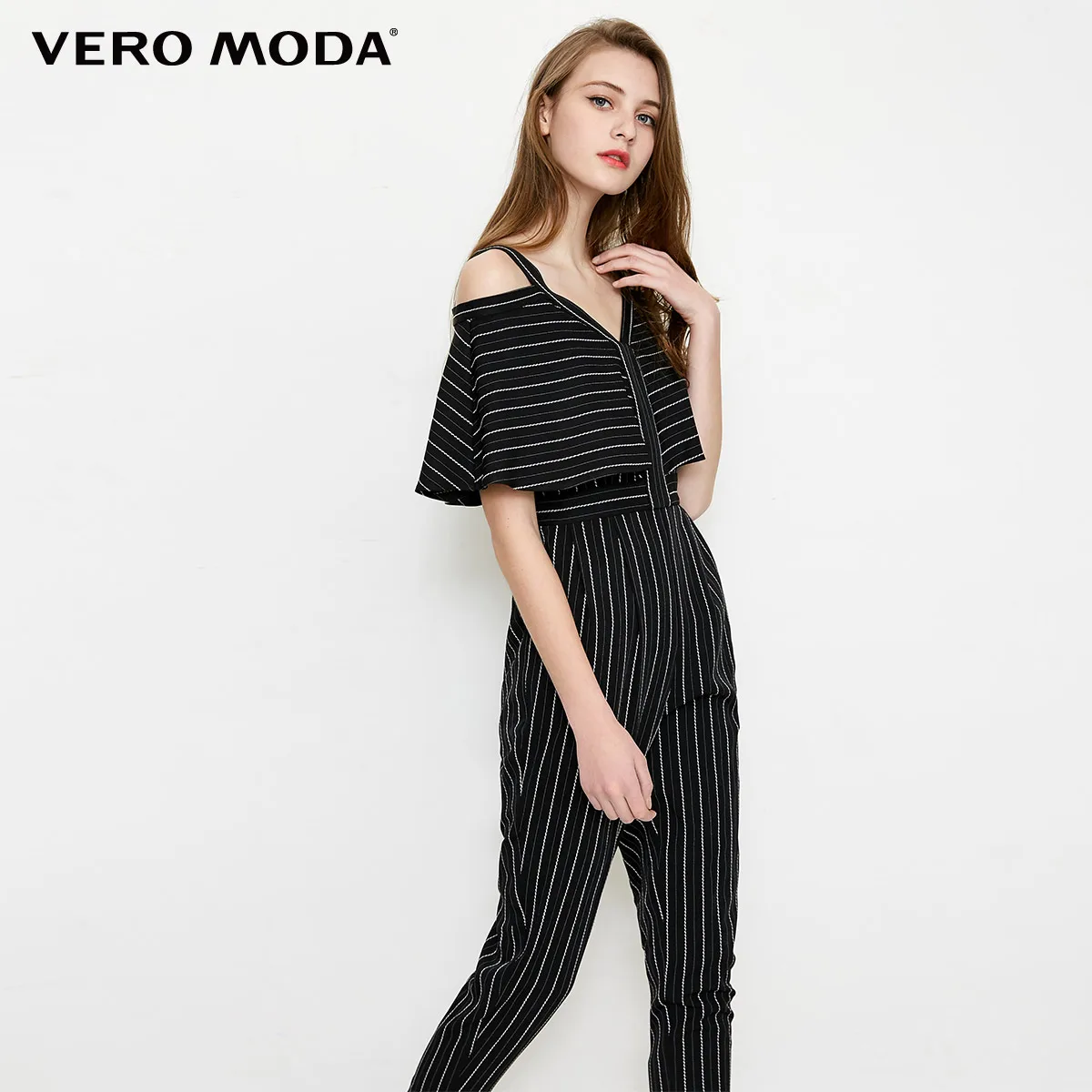 Женский комбинезон капри в полоску с открытыми плечами Vero Moda 31839X505|Брюки| |