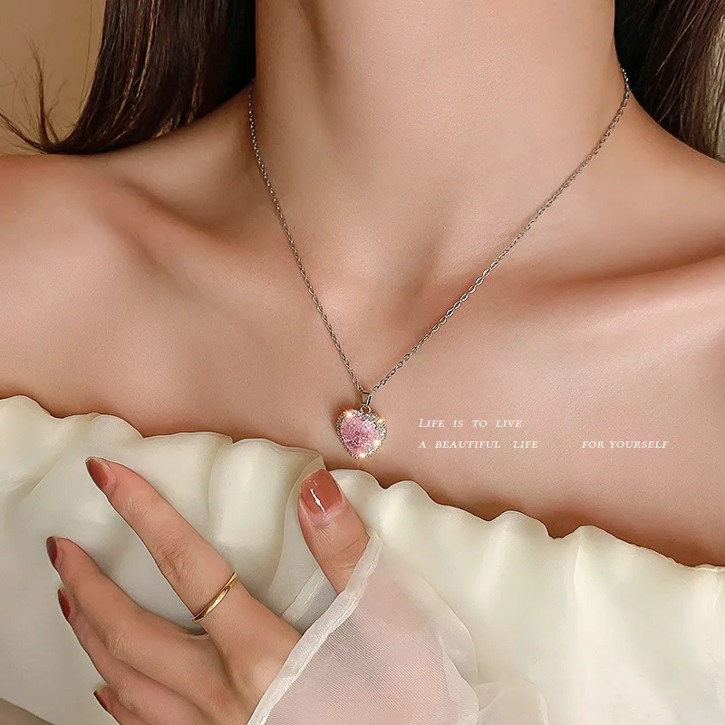 

Korean Style Sweet Temperament Collarbone Chain Diamond Zircon Pink Love Heart Fairy Neck Necklace
