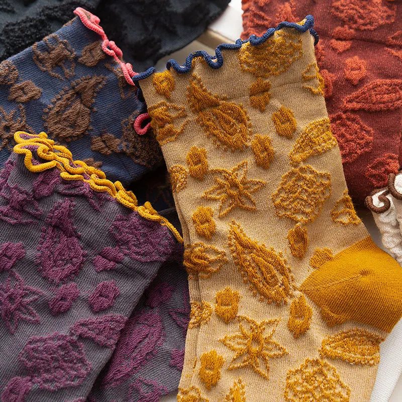 Autumn Winter Women Fashion Cotton Three-dimensional Flower Socks Curled Knitted Retro Style Ruffle Flowers Pattern Socks Female