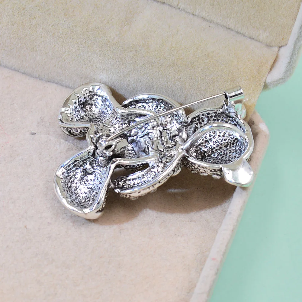

CINDY XIANG 2 Colors Crystal Heart Bear Brooch Pins Cute Rhinestone Animal Brooches for Women Badges Jewelry Accessories Gifts