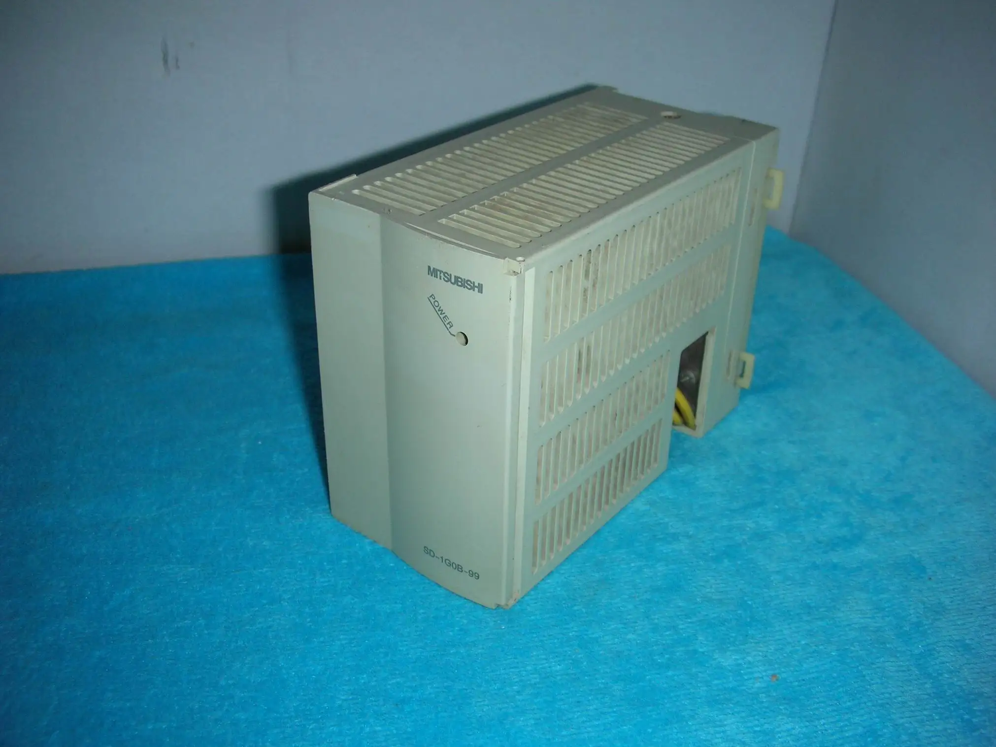 

1 шт. Mitsubishi б/у SD-1G0B-99