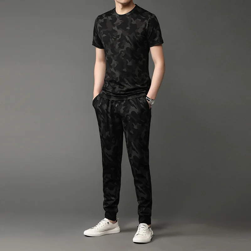 

2021 new men's short sleeve T-shirt Korean leisure leopard trousers summer comfortable cotton T sportswear men's wear