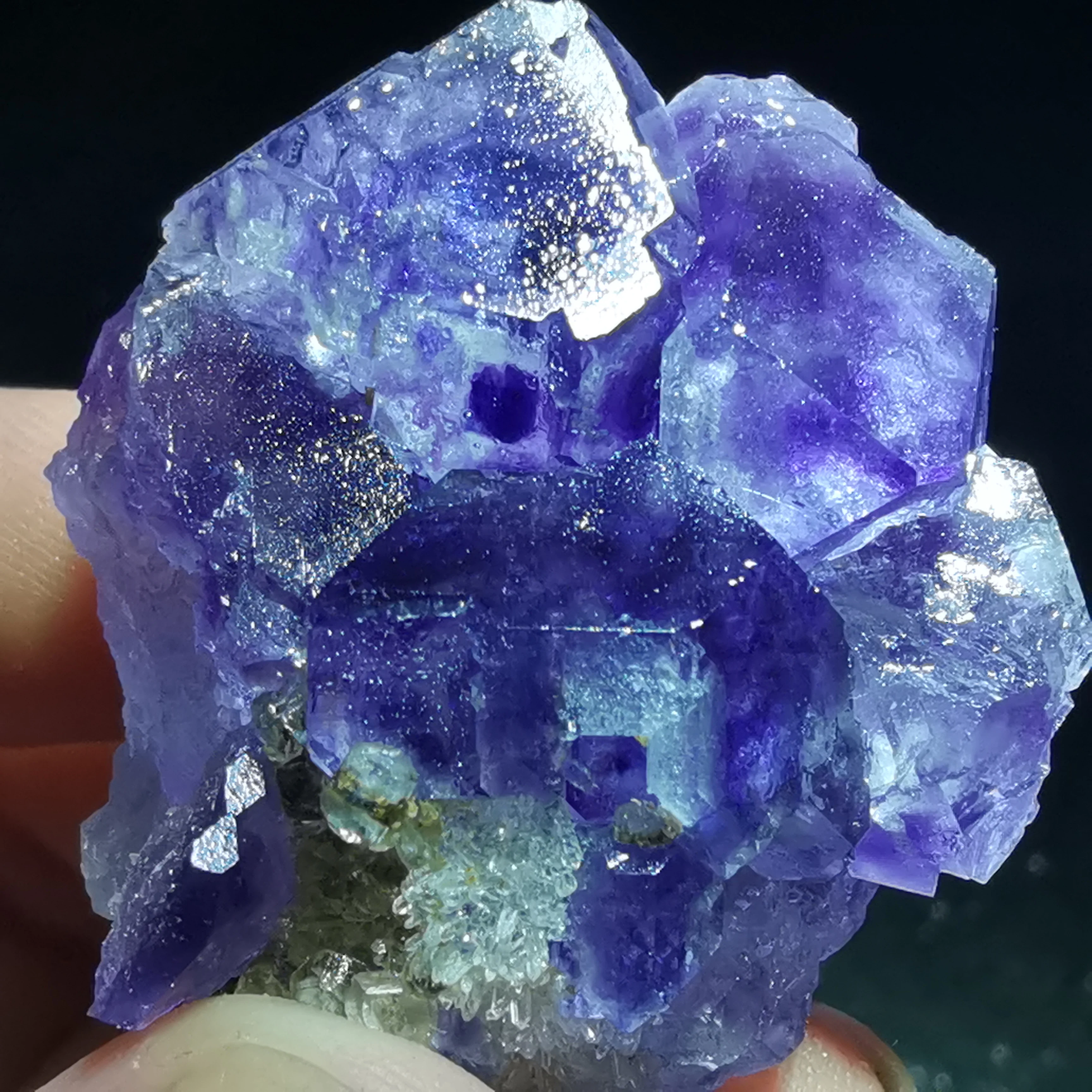 

28.8gNatural rare Tanzanian blue purple fluorite mineral specimen HEALING CRYSTAL QUARTZ GEM home decoration teaching collection