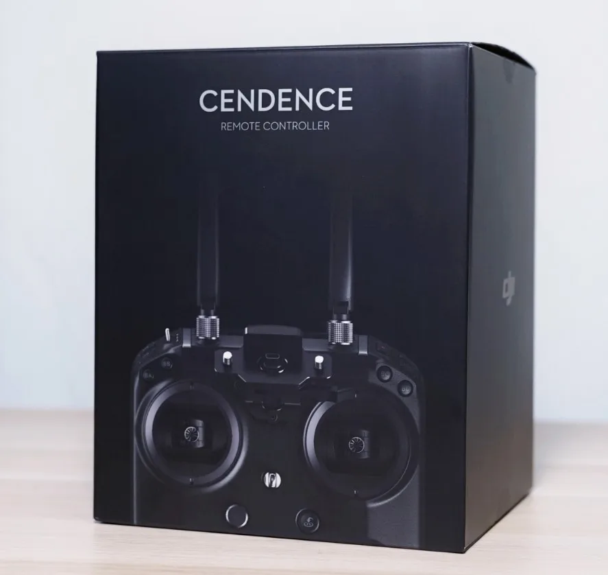 

7 км дальность передачи видео DJI Cendence, пульт дистанционного управления для дрона Inspire 2 и Matrice 200 Series