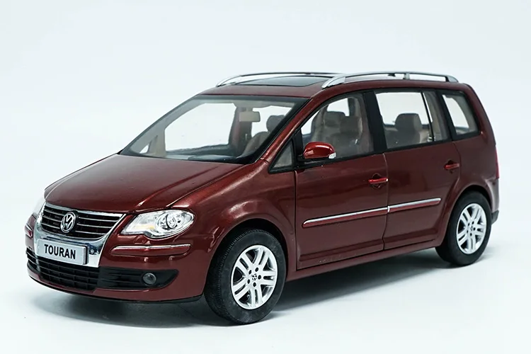 Оригинальная коробка 1:18 Высокая тщательно VW TOURAN MPV Субару Outback сплавочная модель автомобиля статические металлические модели автомобилей для Коллекционные вещи подарок