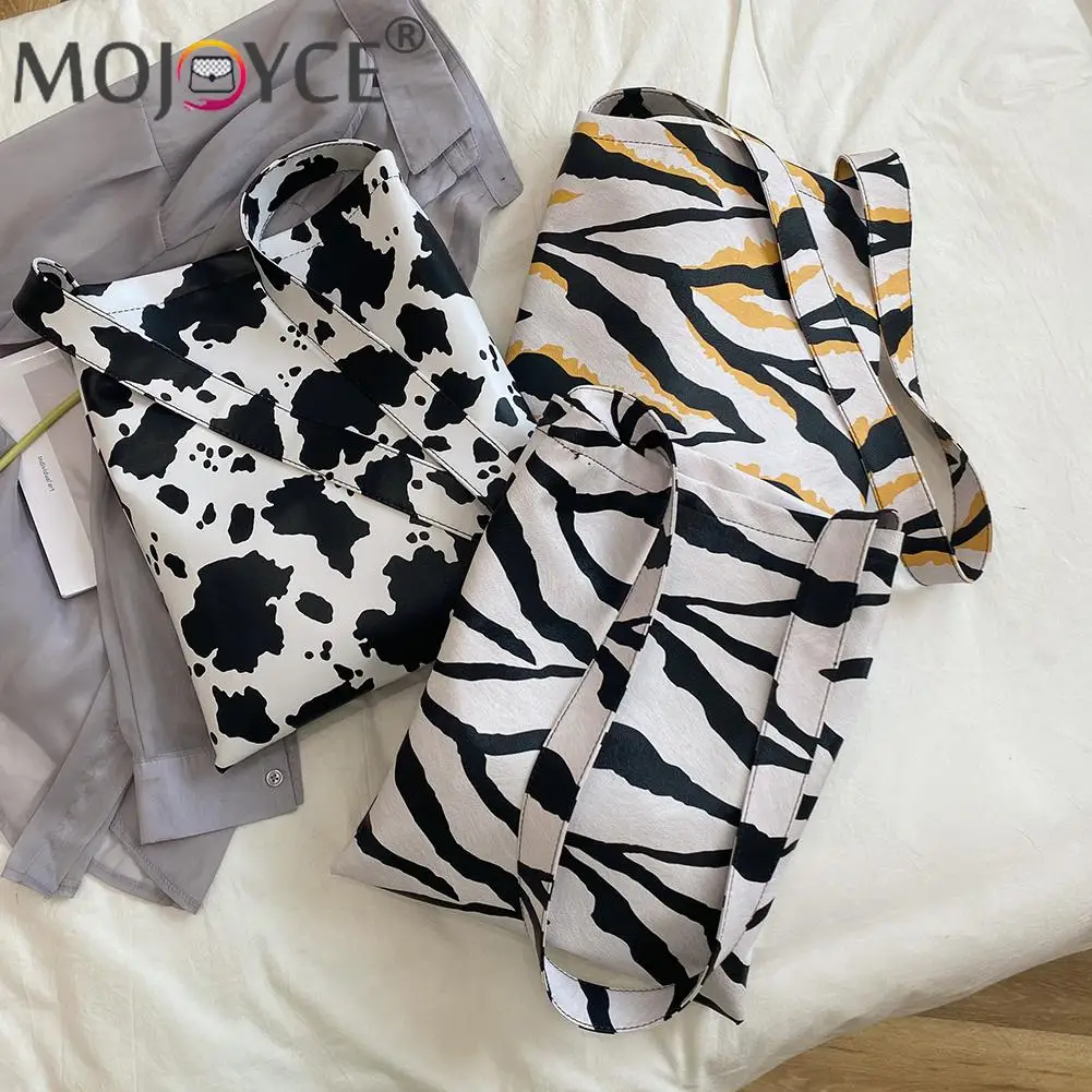 

Портативная Вместительная дорожная сумка для покупок, повседневная сумка через плечо с принтом зебры и коровы для женщин, кросс-боди из иск...