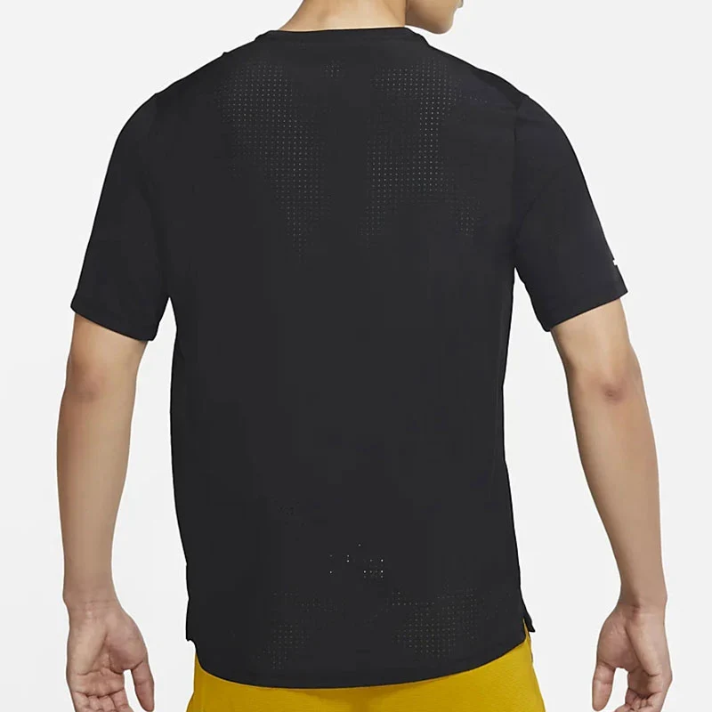 Оригинальное новое поступление NIKE AS M NK RN DVN MILER SS Гибридные мужские футболки