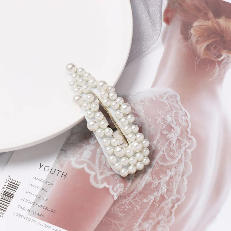 Новинка 2019 модная заколка для волос с белыми и черными жемчужинами в стиле