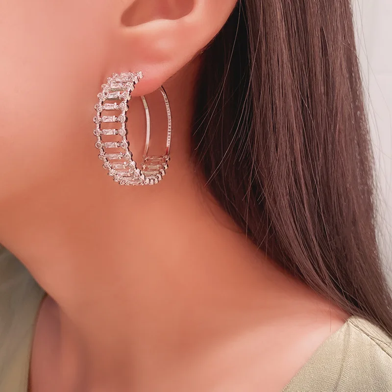 

Europe and the United States inlaid with diamond C-shaped earrings luxury women's 925 silver needle circle earrings exaggerated