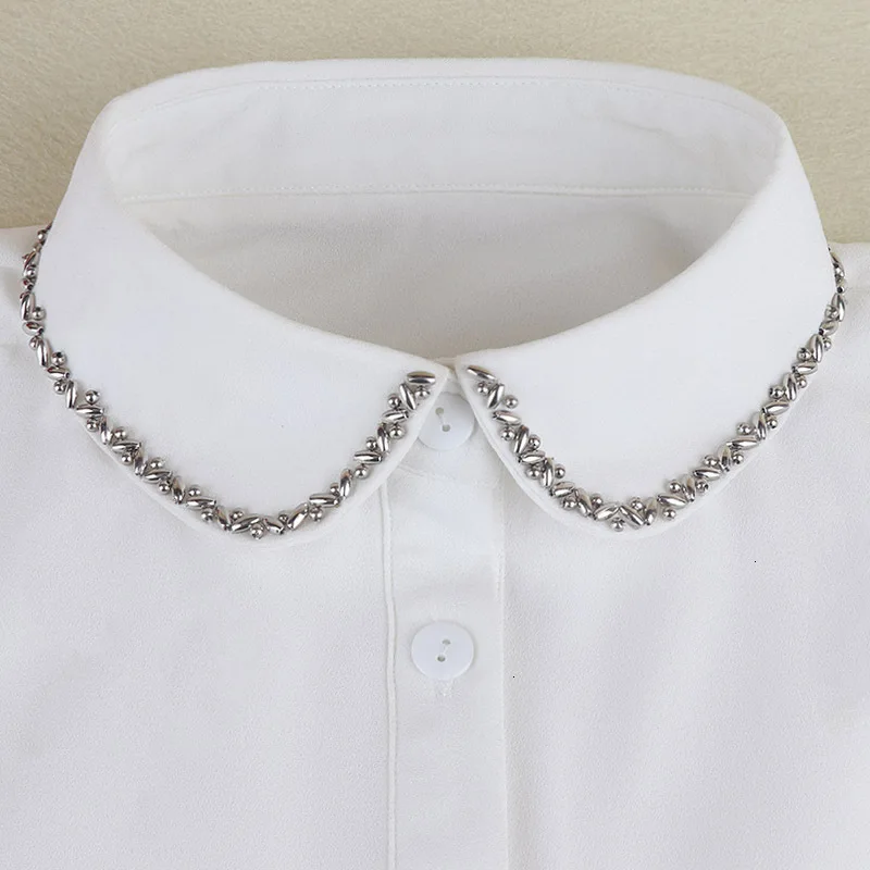 Поддельные меховой воротник с украшениями в виде перламутровых ногтей рубашка