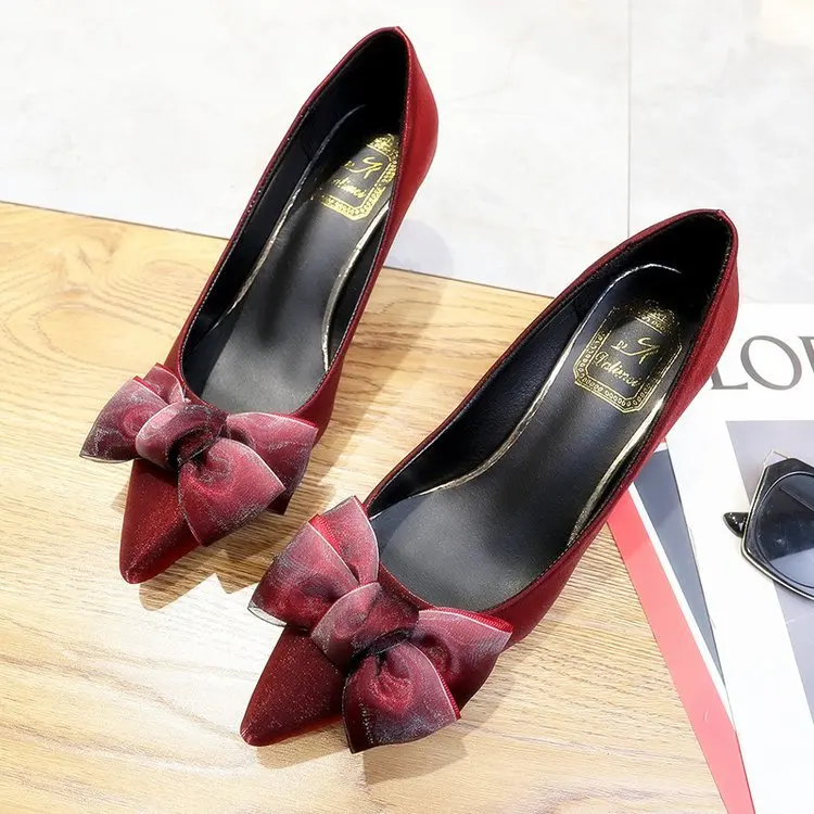 Туфли женские на тонком высоком каблуке туфли с закрытым носком острым