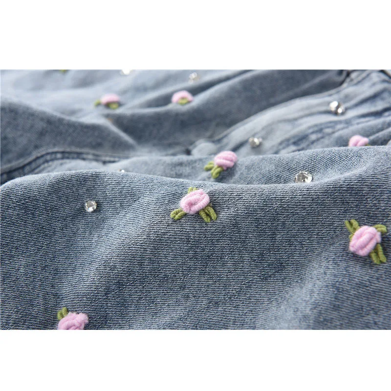 

{DEAT} Women Blue Embroidery Hole Pockets Wide Leg Shorts New High Waist Loose Fit Trousers Fashion Tide Summer 2021 7E0098