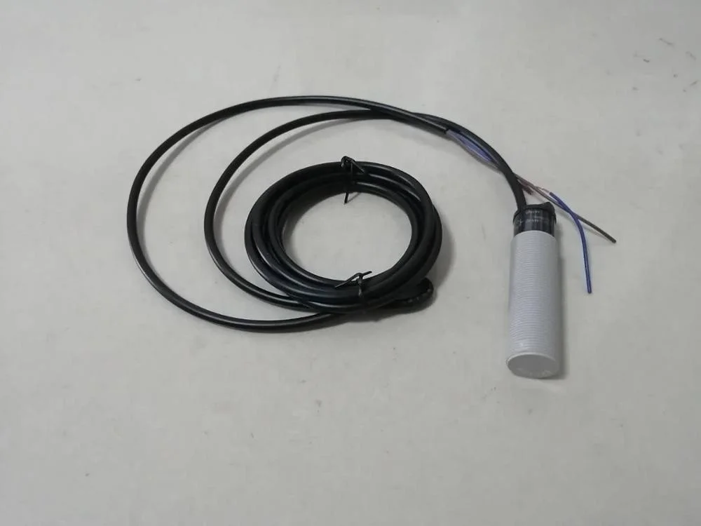 

Voltage 100-240VAC 50/60Hz Proximity Sensor Waterproof Type Wholesale Sensor Black
