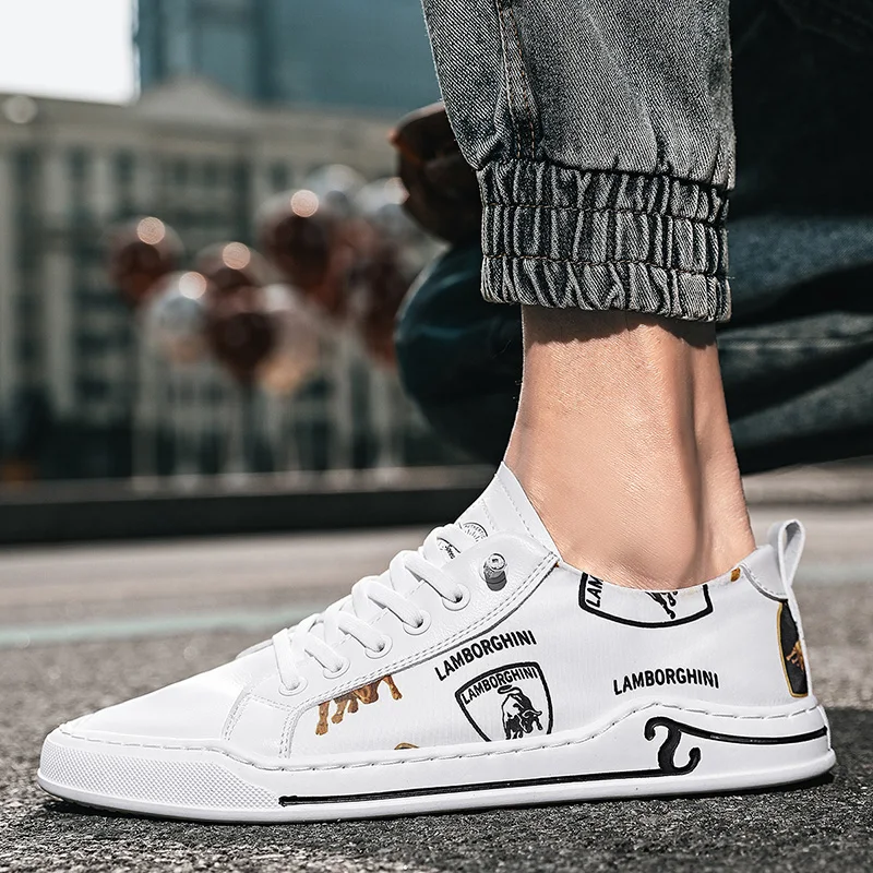 

2021 New Luxury Brand Men Footwear Black White Men Youth Casual Footwear Breathable Walking Shoes Mens Anti Slip Flats Shoes Man