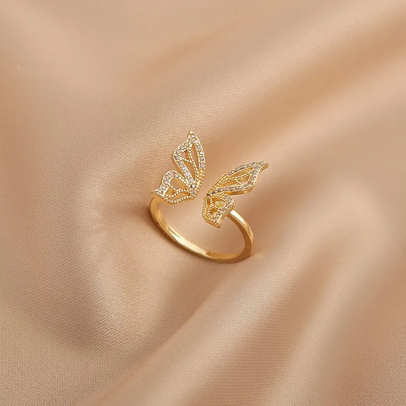 

2021 New Metal Hollow Butterfly Opening Rings Joker Fresh Shiny Crystal Temperament Senior Lovely Women Adjustable Rings