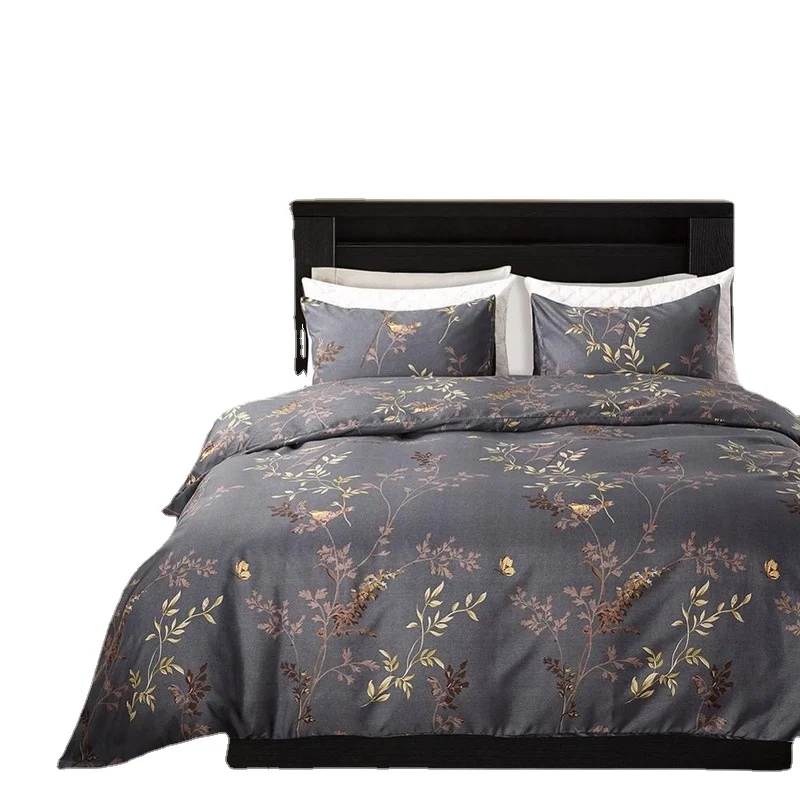 Лоскутных одеял и постельных принадлежностей роскошная двуспальная кровать