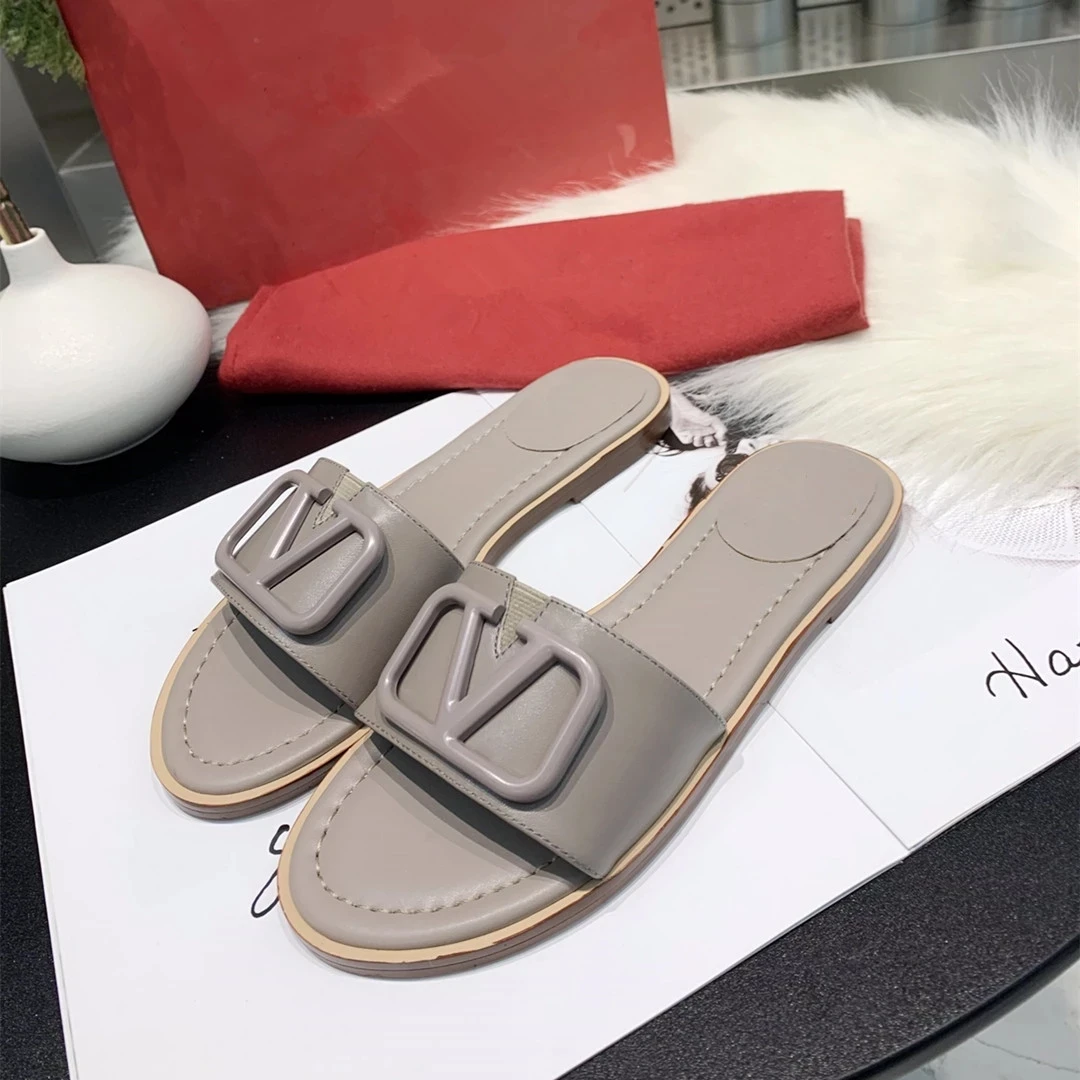 

High Quality Women 2021 Brand Summer Outside Slippers Luxury Design Genuine Leather Flat Sandal V Buckle Shoes Size 35-42