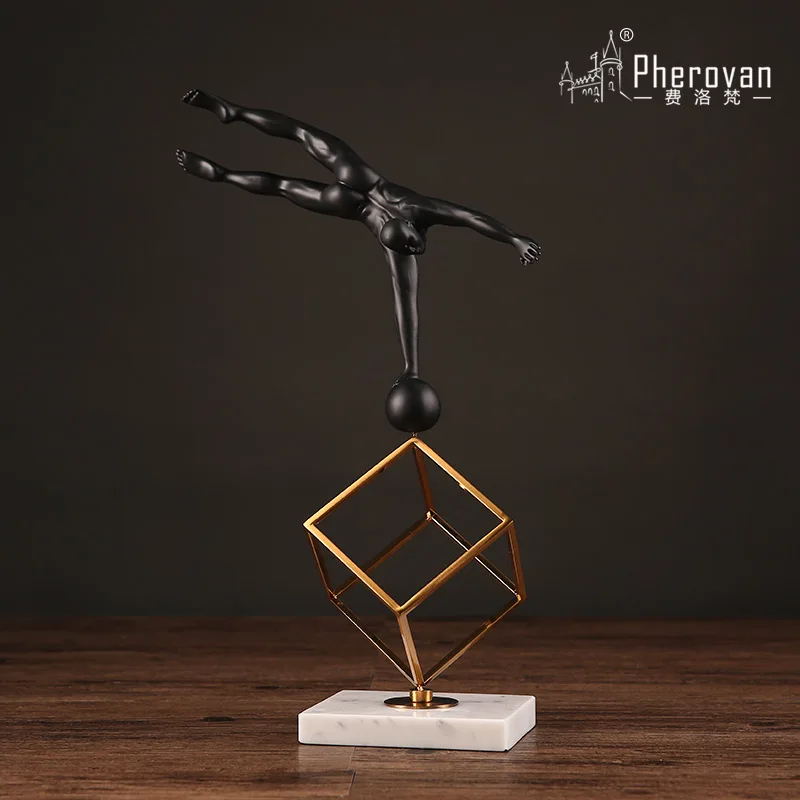 

Metal Candle Holder Geometric Iron Candlestick Holders Holiday Home Shop Bar Party Decorations Candle Stand Holder Rack BB70ZT