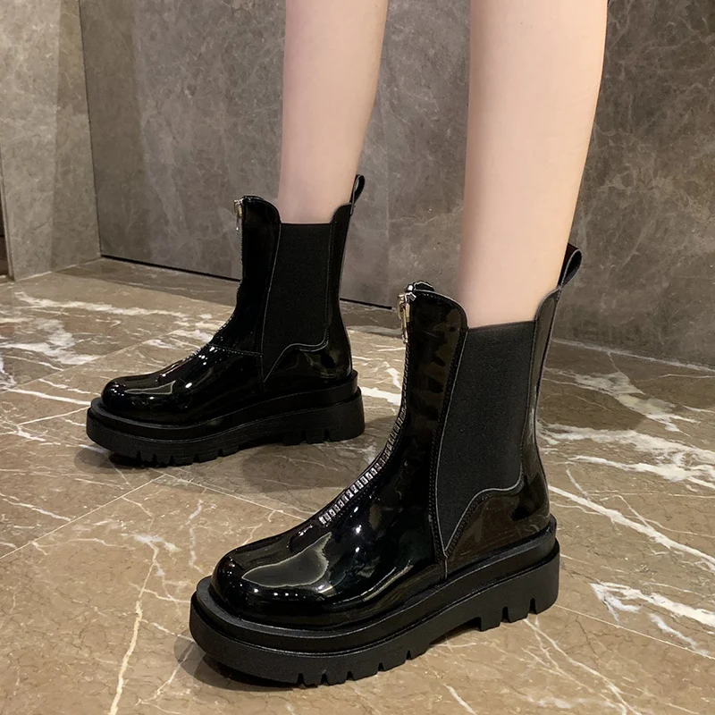 

2021 Winter INS Fashion Women Platform Martin Boots Black Patent Leather Ankle Boots Square Toe Thick Bottom Zipper Boots Shoes