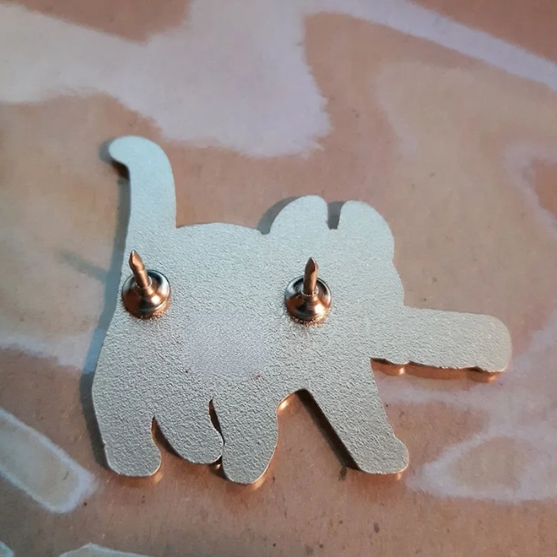 Брошь в виде кошки с эмалью черного цвета | Украшения и аксессуары